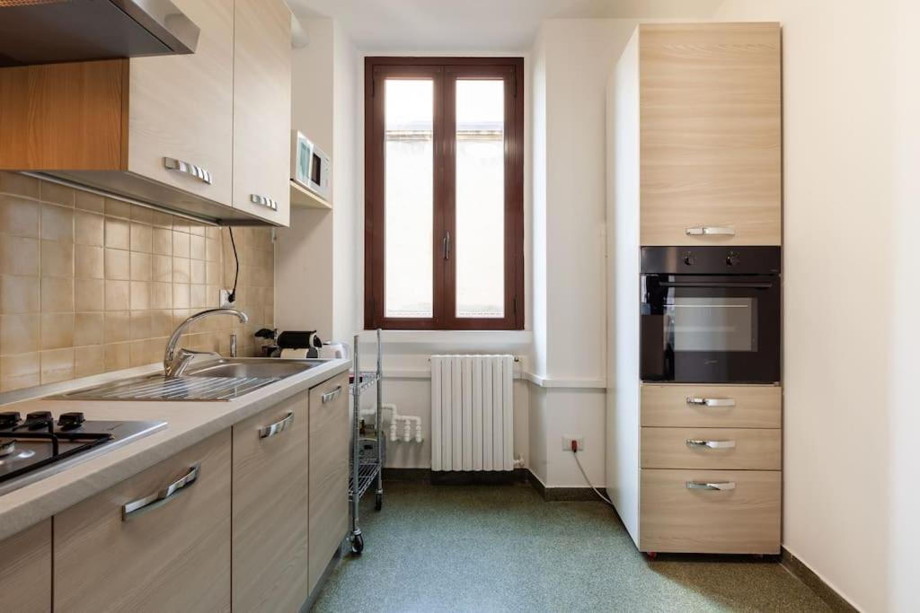 Ferrari - Ac -wifi - Flexyrent Appartement *